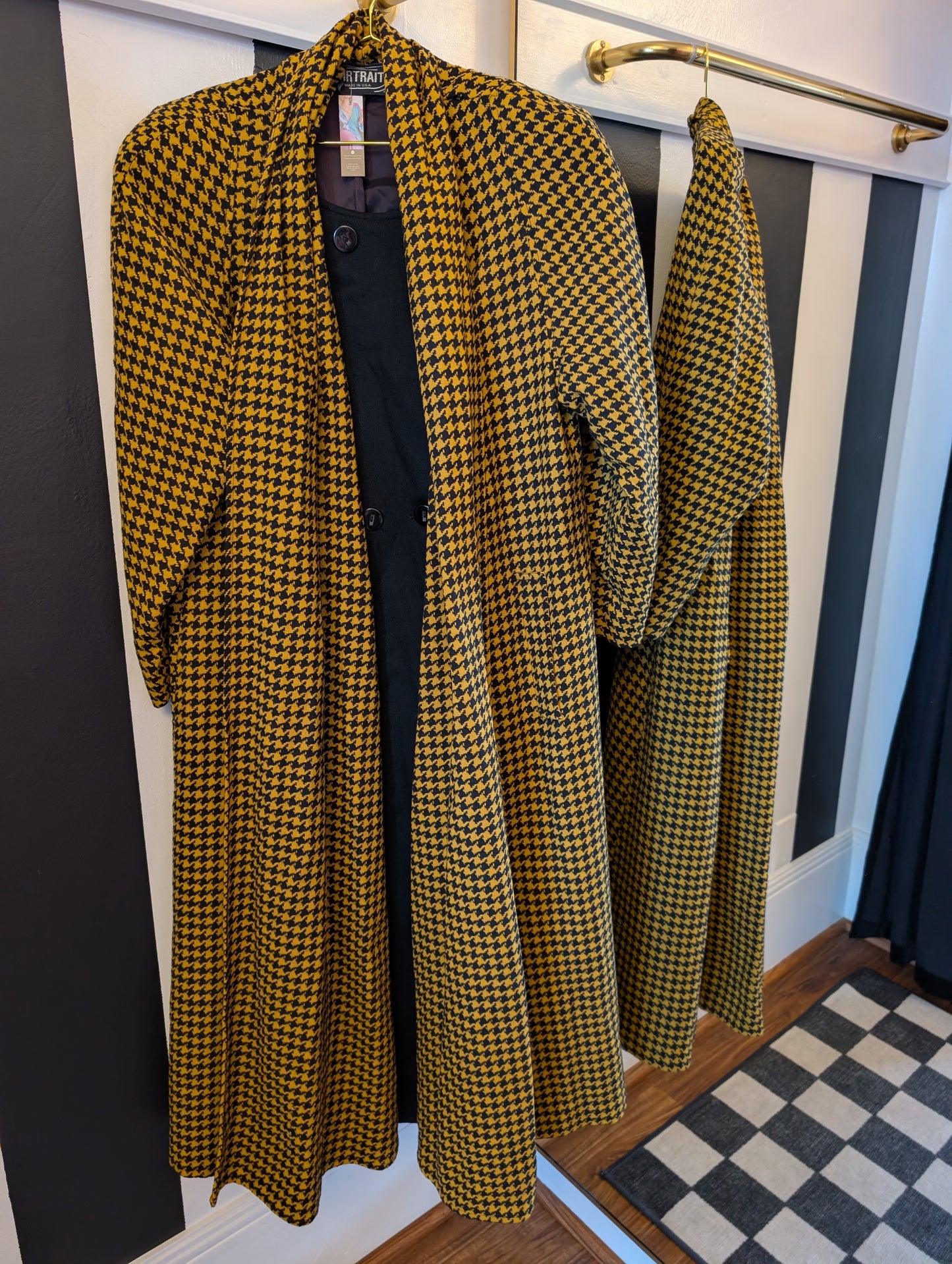 90s Houndstooth Swing Coat