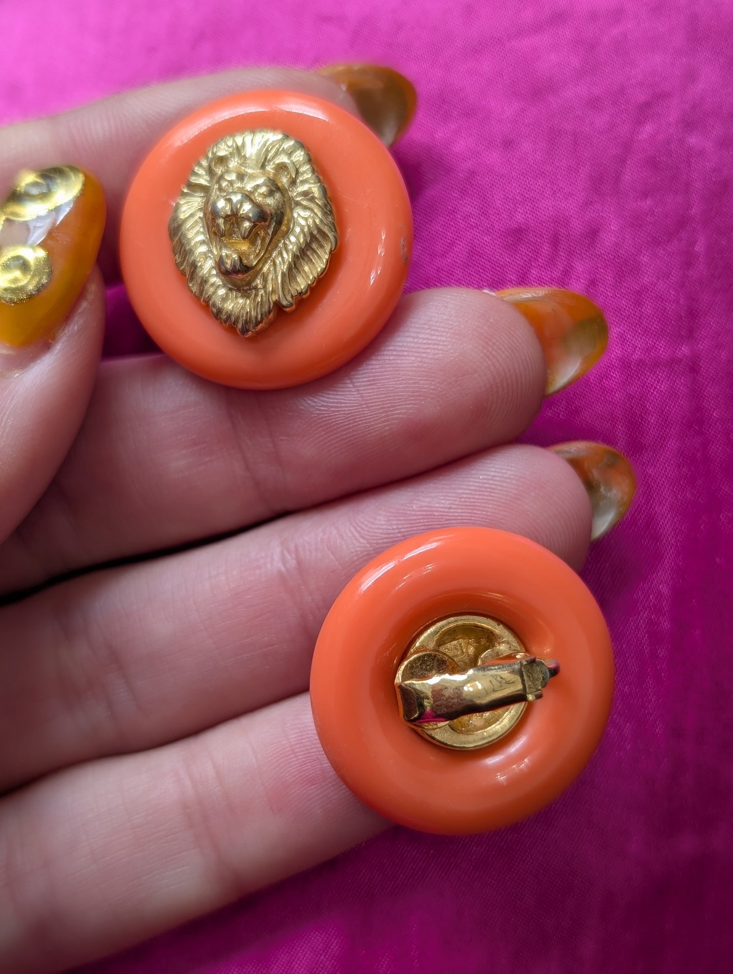 80s Coral Lion Clip-on Earrings