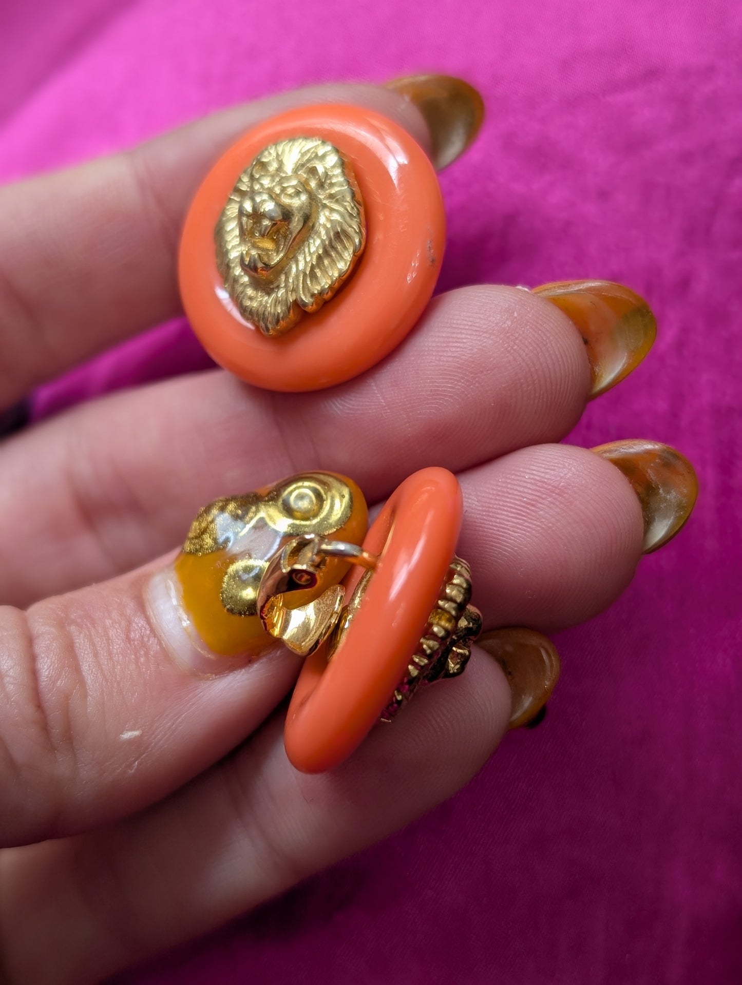 80s Coral Lion Clip-on Earrings